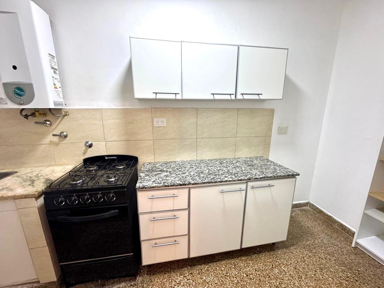 Foto de Venta Departamento 2 ambientes en Villa del Parque, imagen 1