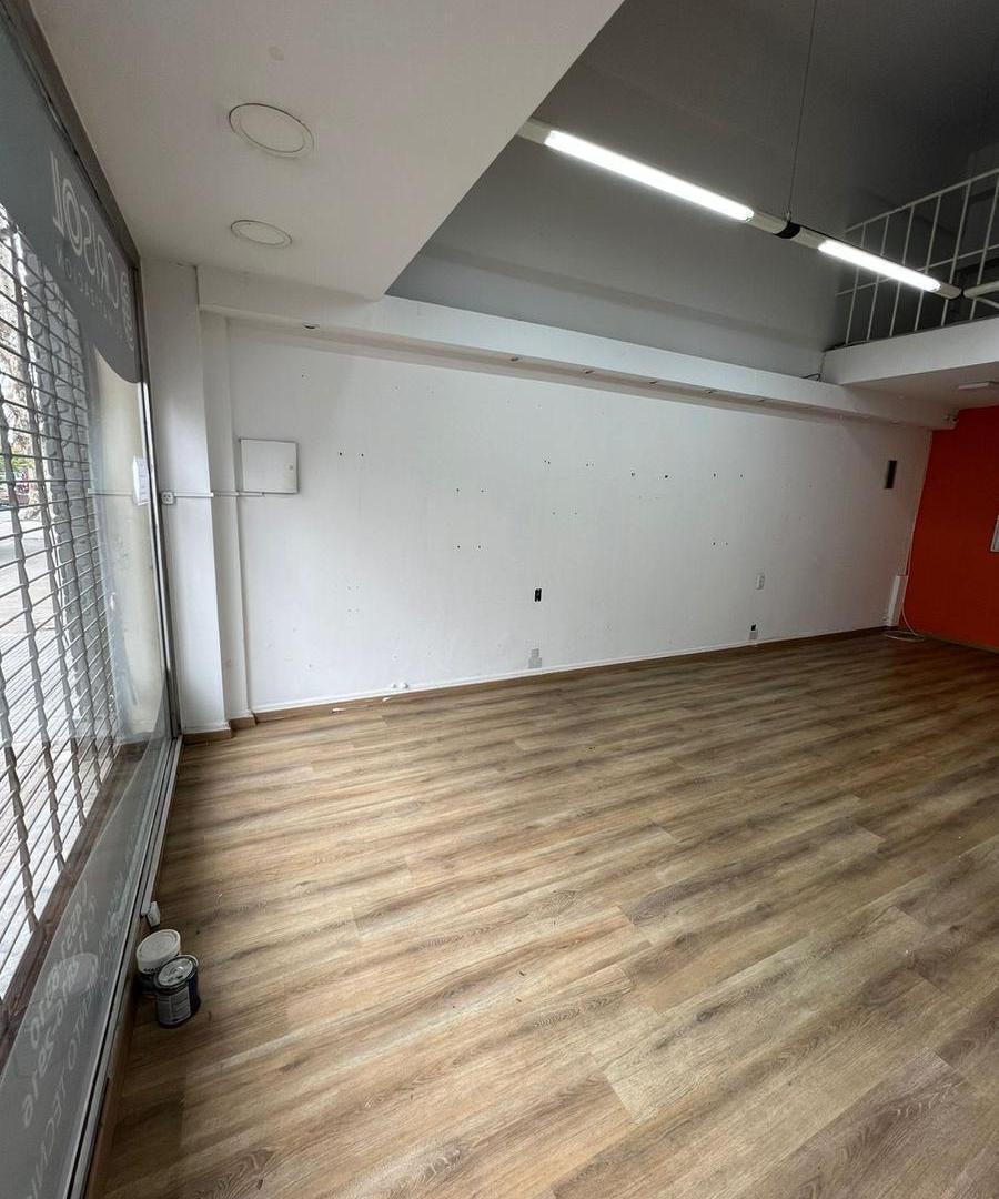 Foto de Alquiler Local Comercial Villa Ortuzar, imagen 4