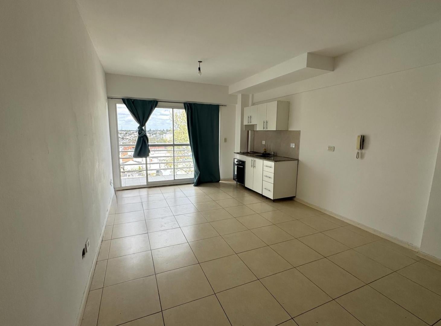 Foto de Alquiler Departamento en Flores, imagen 1