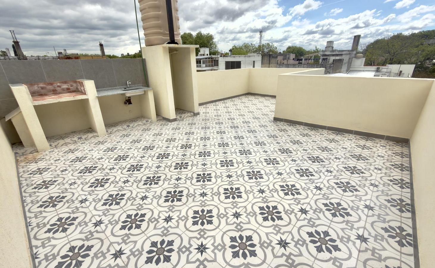 Foto de Venta PH 4 Ambientes con Patio y Terraza Hecho a Nuevo, imagen 1