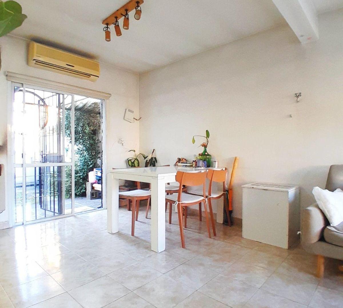 Foto de Casa con Jardin 4 ambientes Cochera, imagen 2