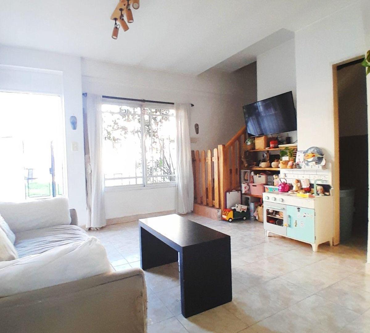 Foto de Casa con Jardin 4 ambientes Cochera, imagen 5