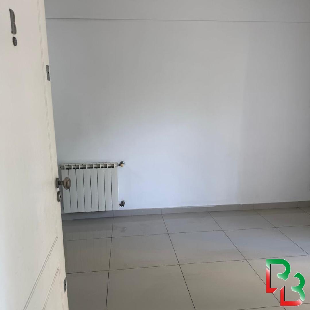 Foto de Vende Departamento En Bernal 3 Ambientes Con Cochera, imagen 2