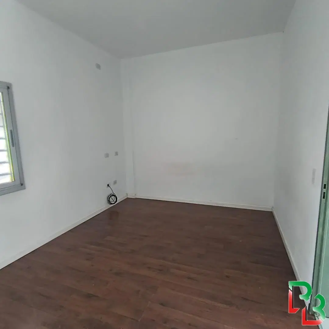 ALQUILER DEPARTAMENTO PB EN DON BOSCO CON COCHERA. 2