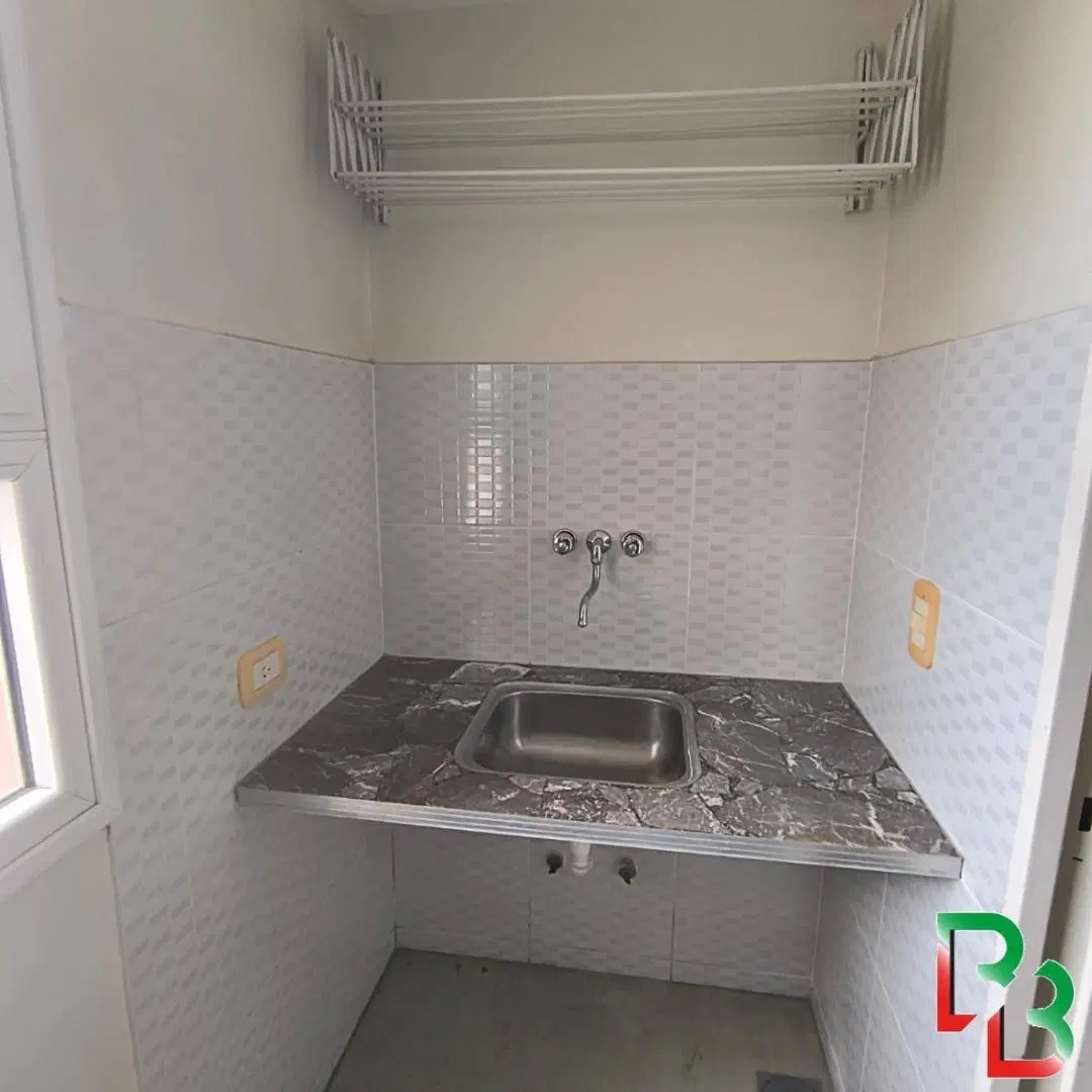 DEPARTAMENTO DOS AMBIENTES CON COCHERA - BERNAL CENTRO 3