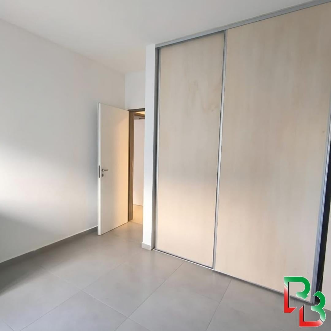 Foto de VENTA DEPARTAMENTO 3 AMBIENTES CON COCHERA, imagen 1