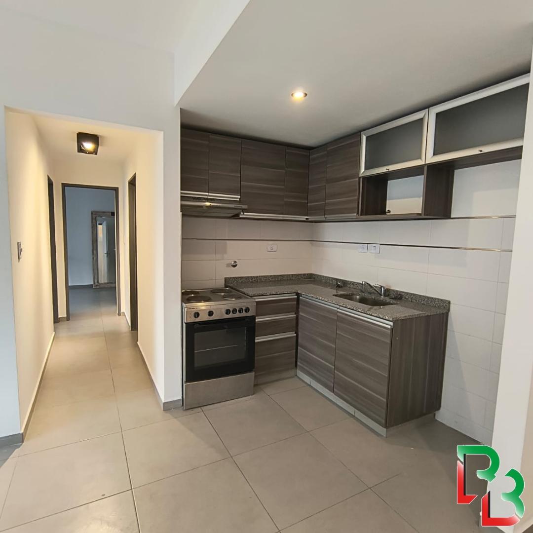 Foto de VENTA DEPARTAMENTO 3 AMBIENTES CON COCHERA, imagen 5