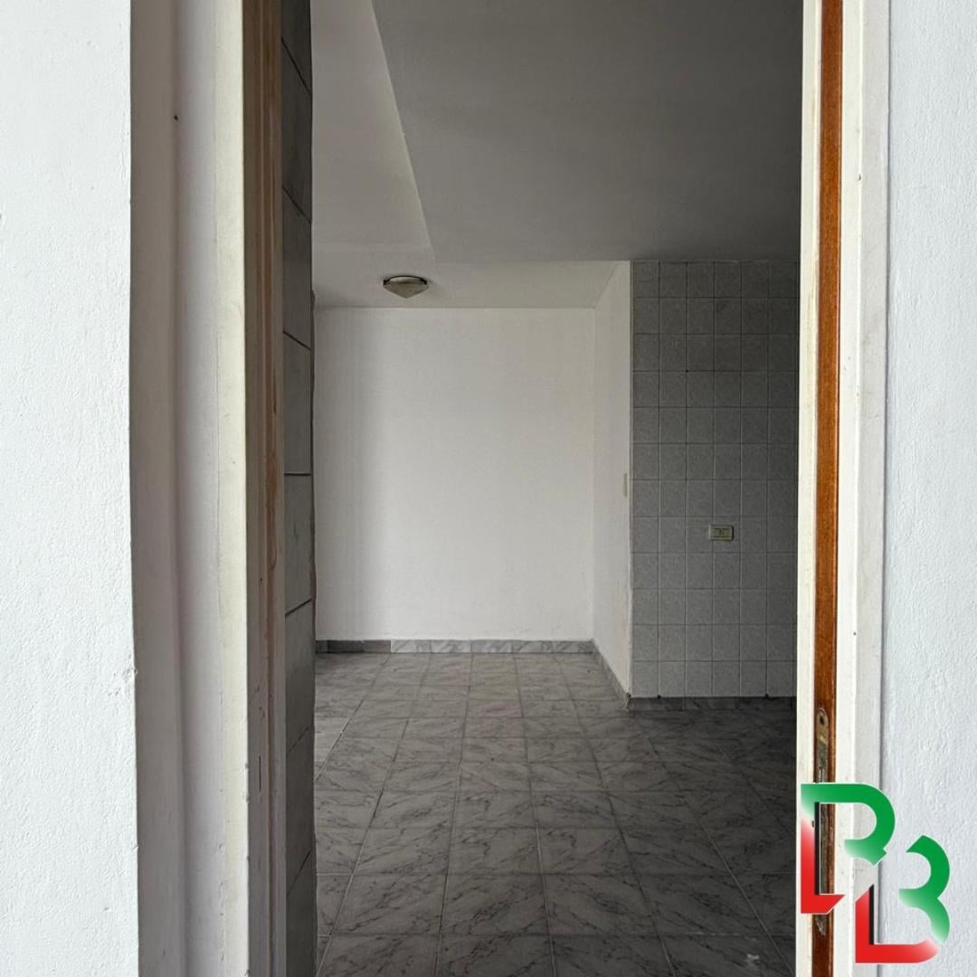 Foto de VENTA PH DOS AMBIENTES CON COCHERA, imagen 2
