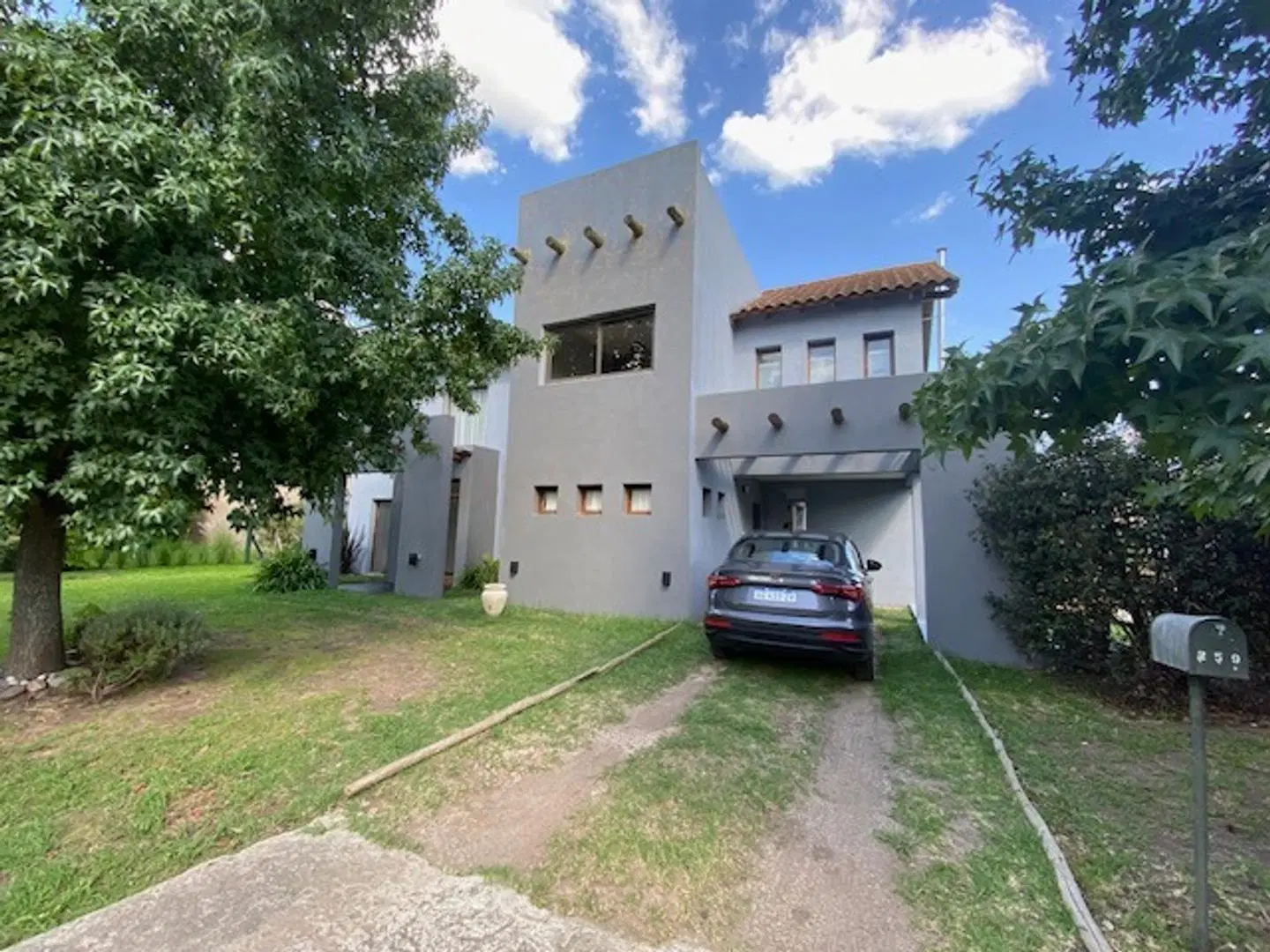 Excelente casa en alquiler de 5 ambientes en Pilar del Este 5