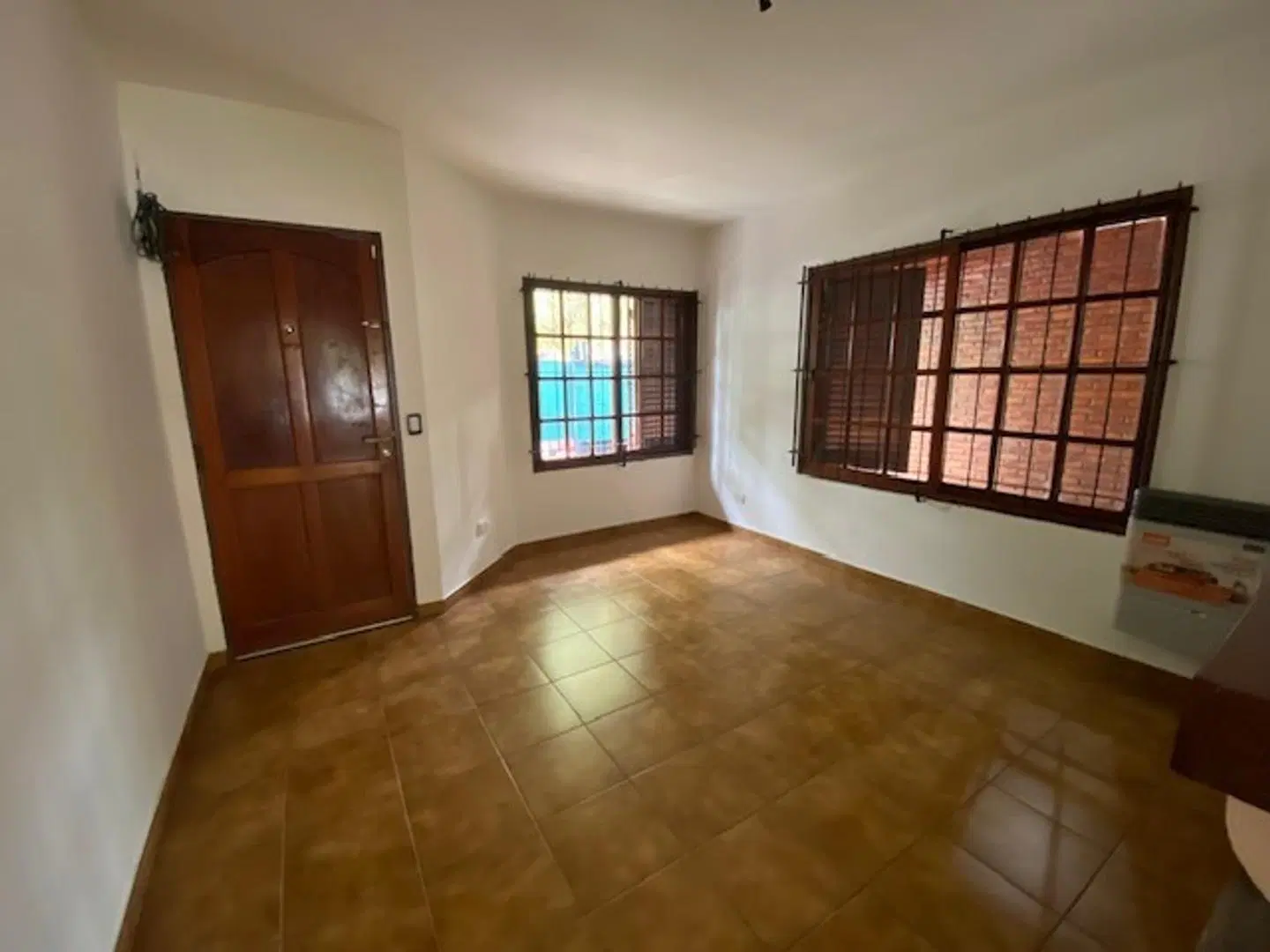 Casa en alquiler de 3 ambientes en Villa Morra 1