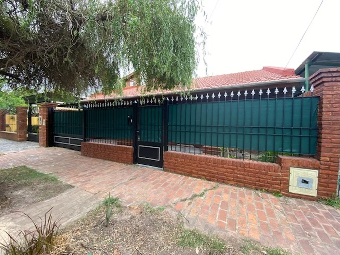 Casa en alquiler de 3 ambientes en Villa Morra 4