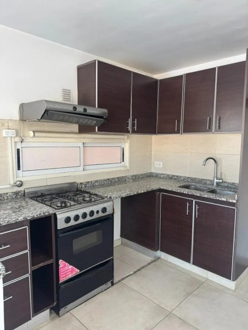 Departamento en alquiler de 2 ambientes en Pilar Centro 2