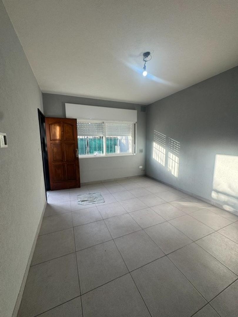 Foto de Hermosa casa en alquiler de 4 ambientes en villa morra, imagen 3