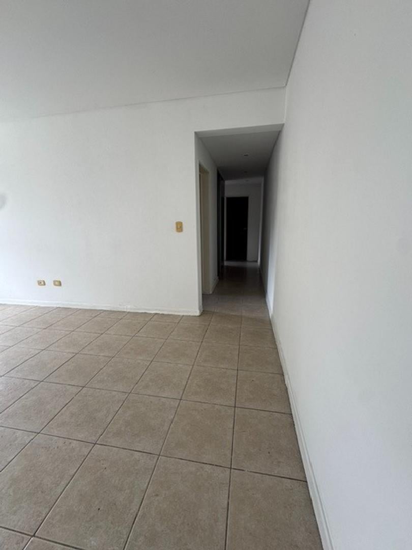 Foto de Departamento de 2 ambientes en alquiler en PB con jardin, imagen 5