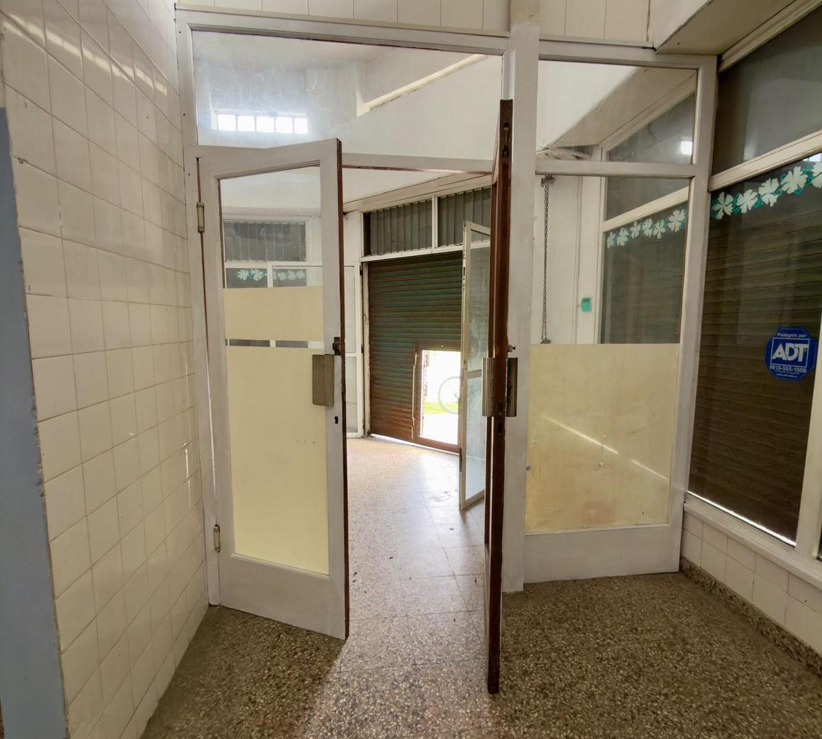 Foto de Local comercial en venta, imagen 2