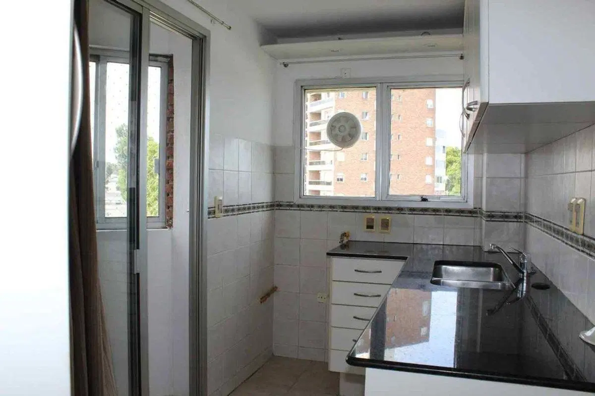 ALQUILER APARTAMENTO 1 DORMITORIO/GARAJE EN MALVIN 2