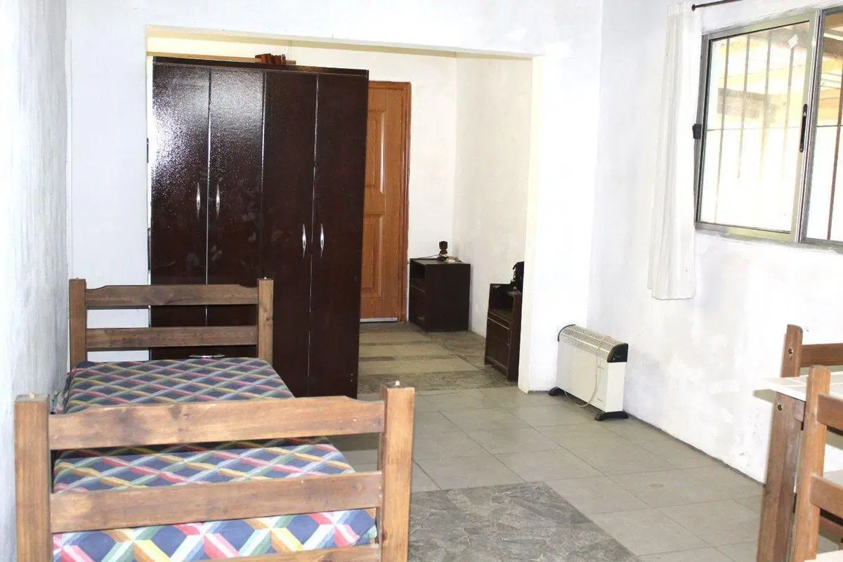 Alquiler Casa Monoambiente en San Luis con cochera 1