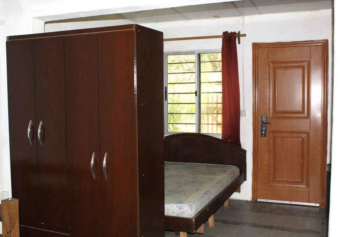 Alquiler Casa Monoambiente en San Luis con cochera 2