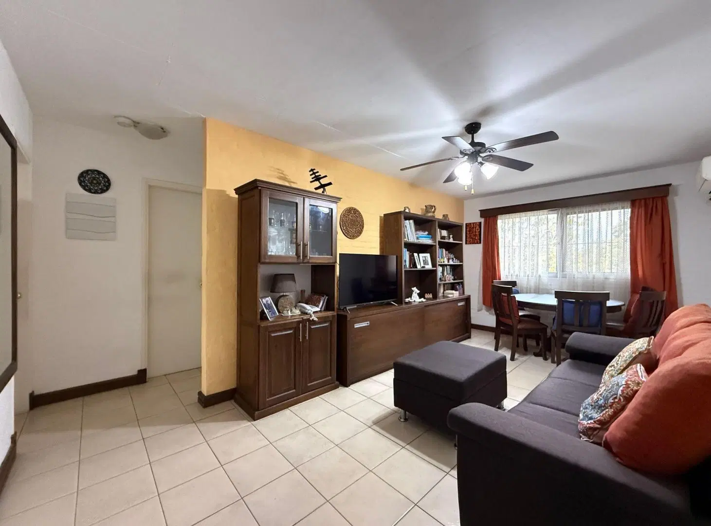 VENTA Apartamento 2 Dormitorios Villa Colon 3