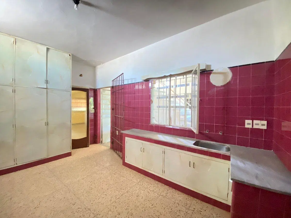VENTA CASA 2 DORMITORIOS GRAN GARAJE. LA TEJA 4