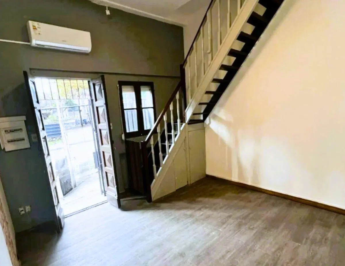 Venta  3 apartamentos 2 y 1 dormitorio - Prado 5
