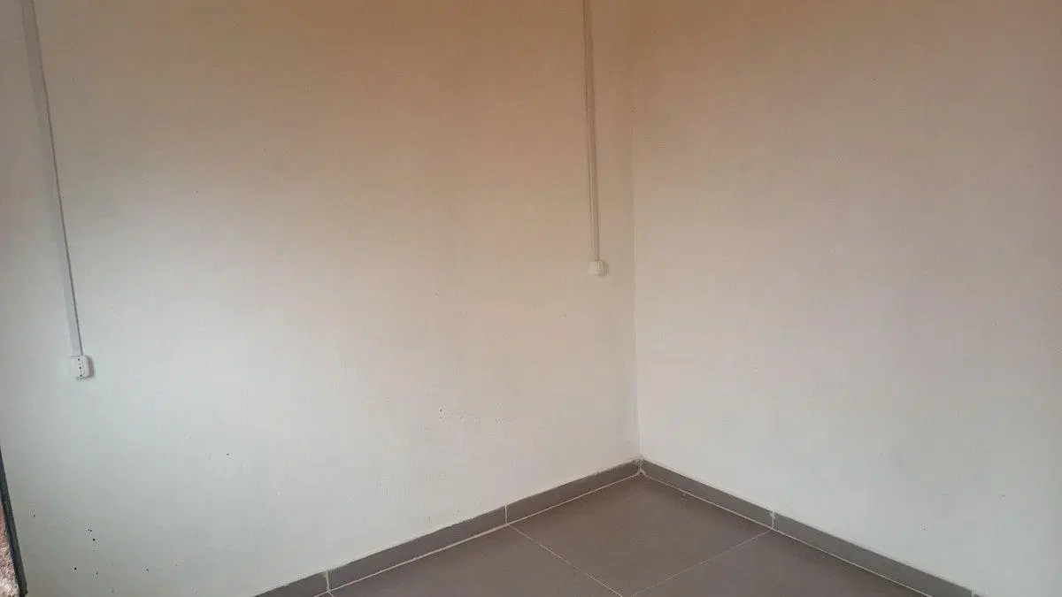 SE ALQUILA CASA DE 1 DORMITORIO EN NEPTUNIA SUR 1
