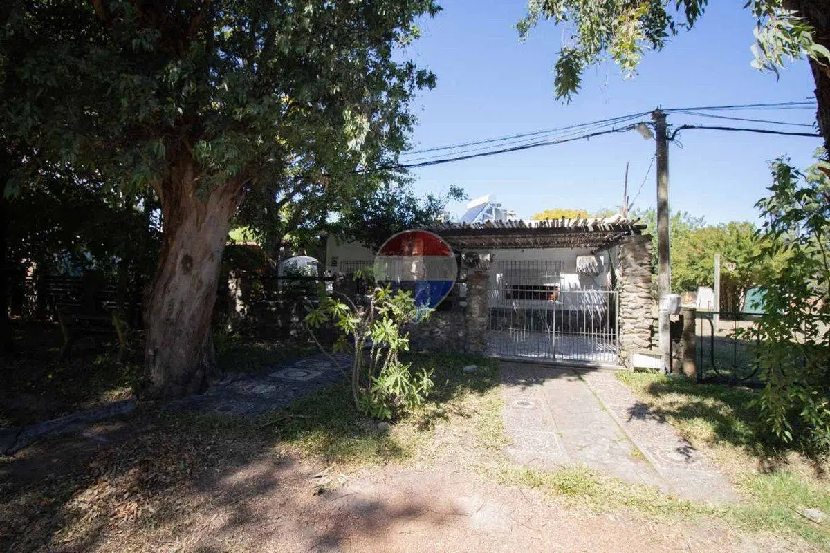 Venta Casa + 4 Apartamentos San Luis 3