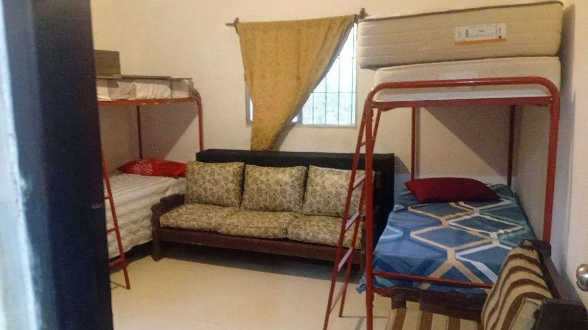 VENTA HERMOSA CASA SAN LUIS SUR 2 DORMITORIOS 3