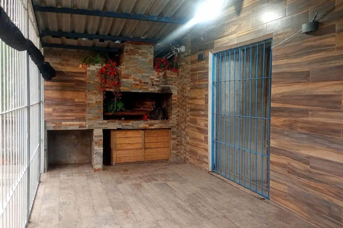 VENTA HERMOSA CASA SAN LUIS SUR 2 DORMITORIOS 5