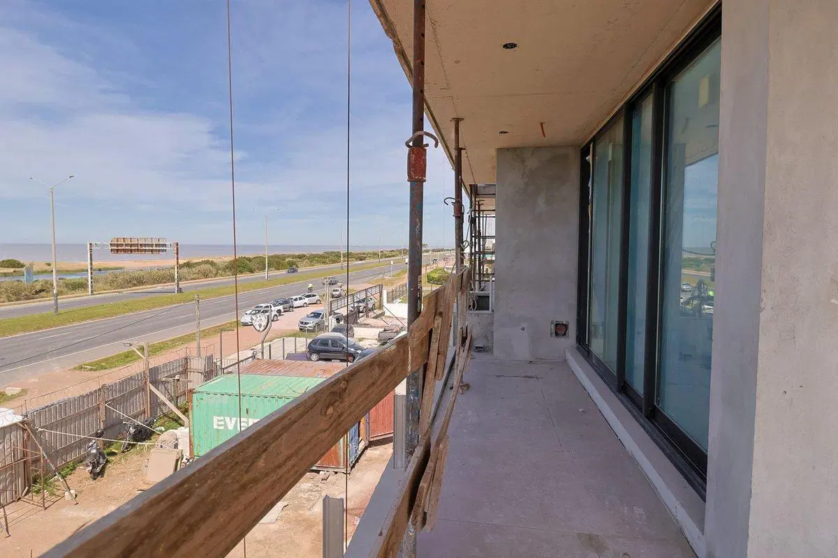 Venta apartamento 3 Dormitorios Barra de Carrasco 4