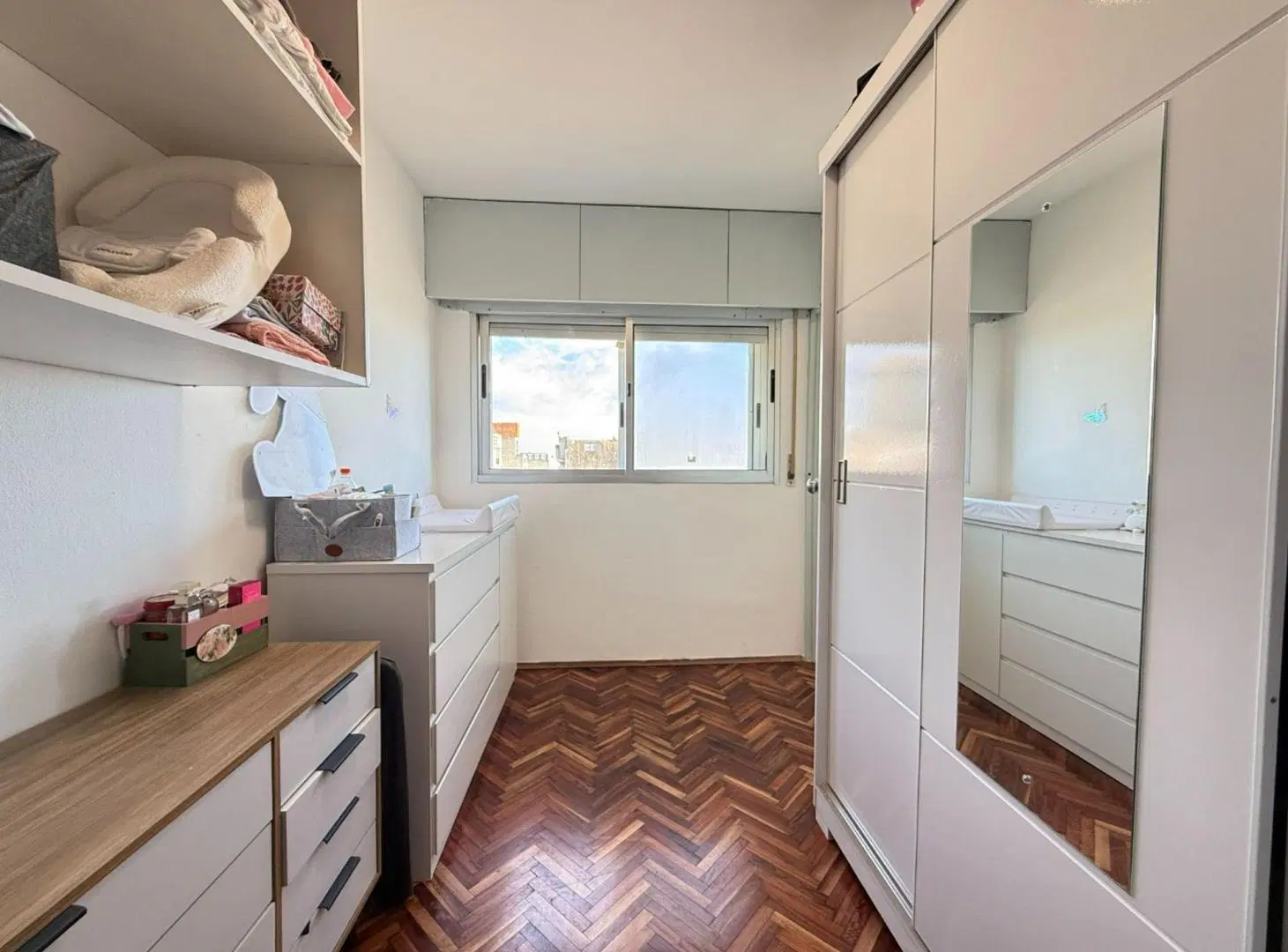 Venta apartamento 2 dormitorios con garage Centro 3