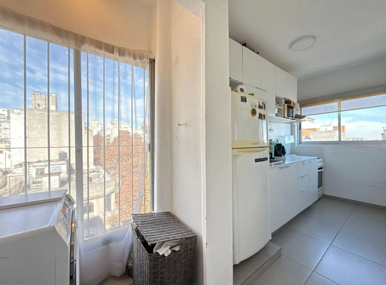 Venta apartamento 2 dormitorios con garage Centro 2