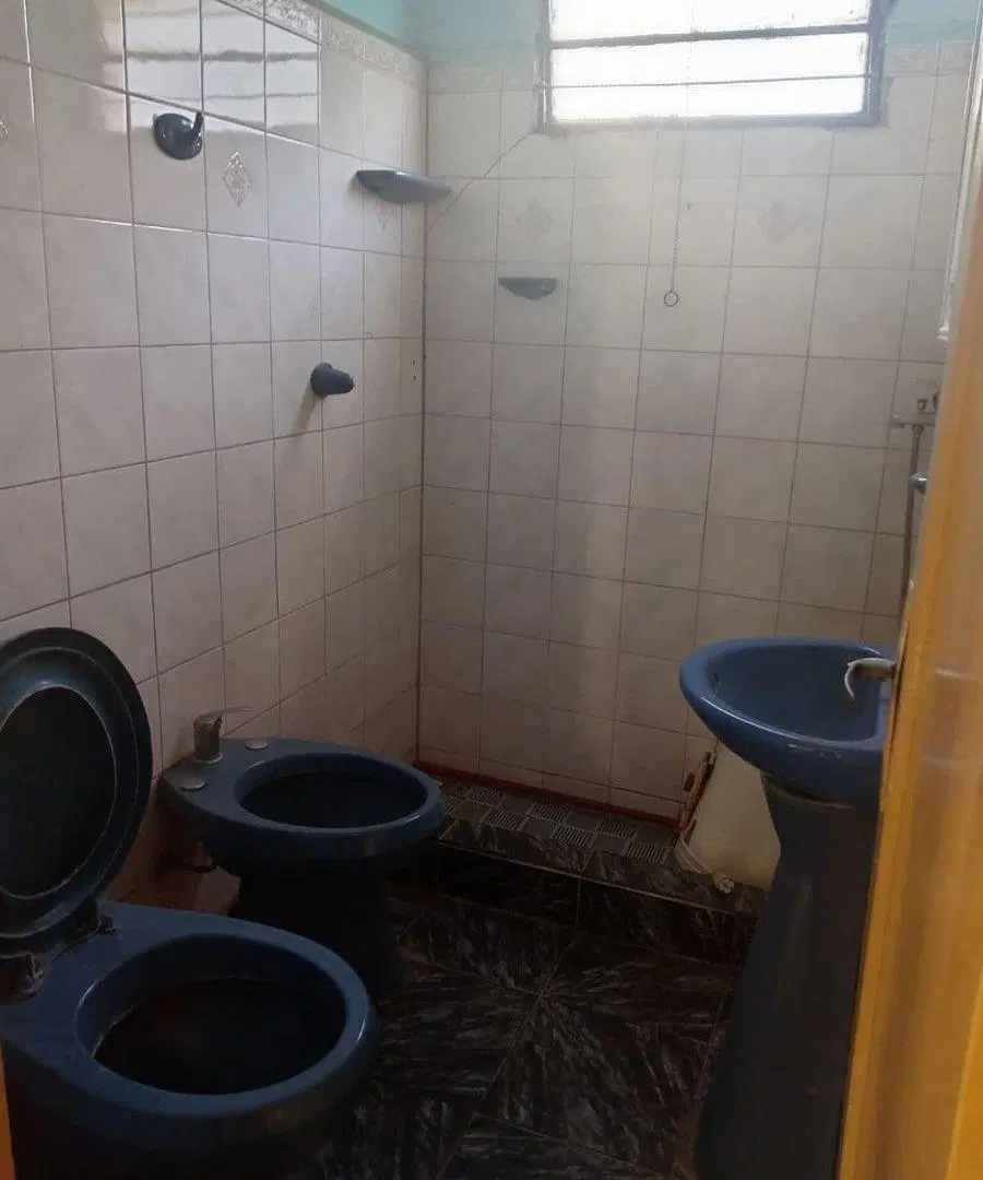 Venta casas 5 dormitorios + cochera en Pta Rieles 8
