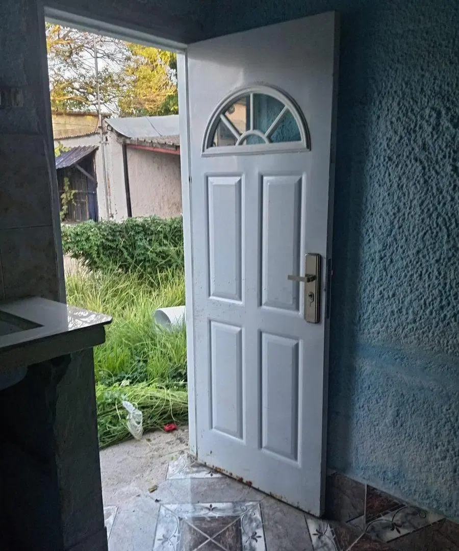 Venta casas 5 dormitorios + cochera en Pta Rieles 3