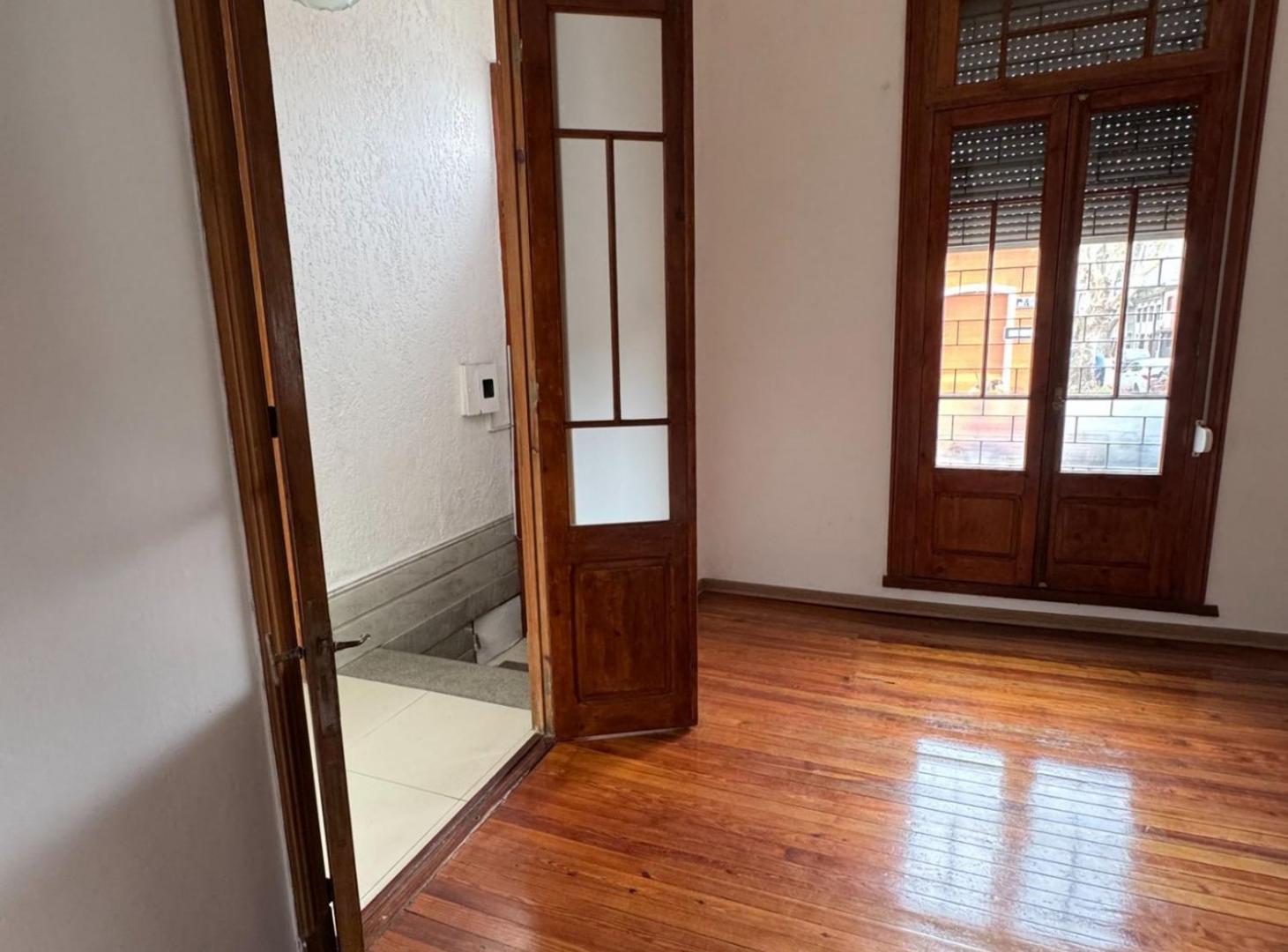 Foto de VENTA CASA PH 2-3 DORMITORIOS TERRAZA GOES., imagen 3