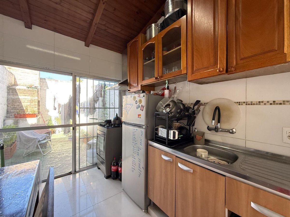 Foto de Venta 3 apartamentos 2 y 1 dormitorio - Prado, imagen 1