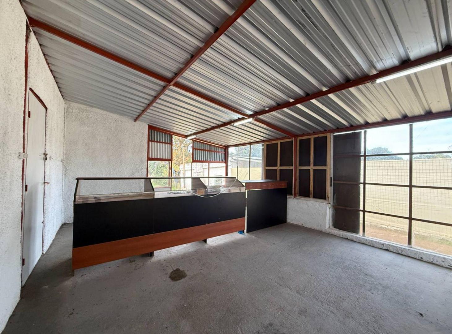 Foto de Venta Local comercial mas terreno Santa Ana, imagen 2