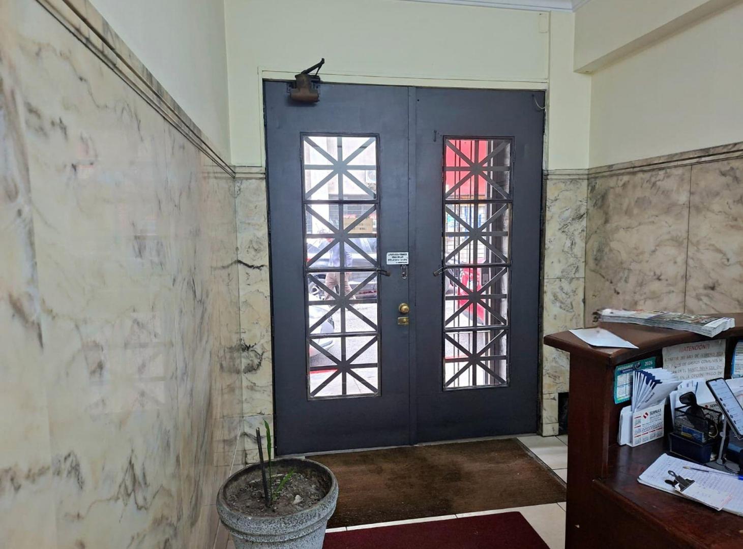 Foto de VENTA OFICINA CIUDAD VIEJA, imagen 5