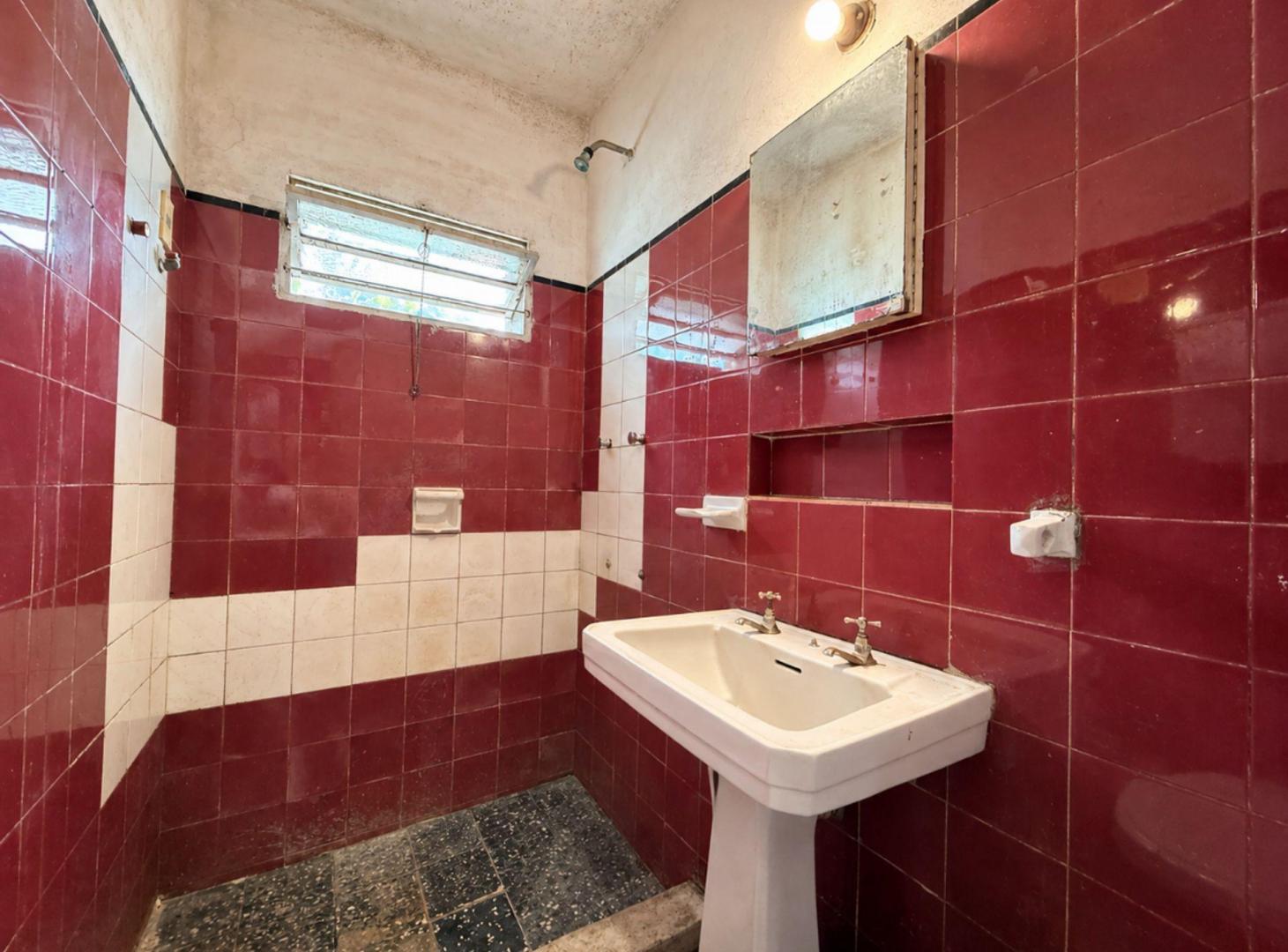 Foto de CASA EN VENTA 2 DORMITORIOS SHANGRILA A RECICLAR, imagen 5