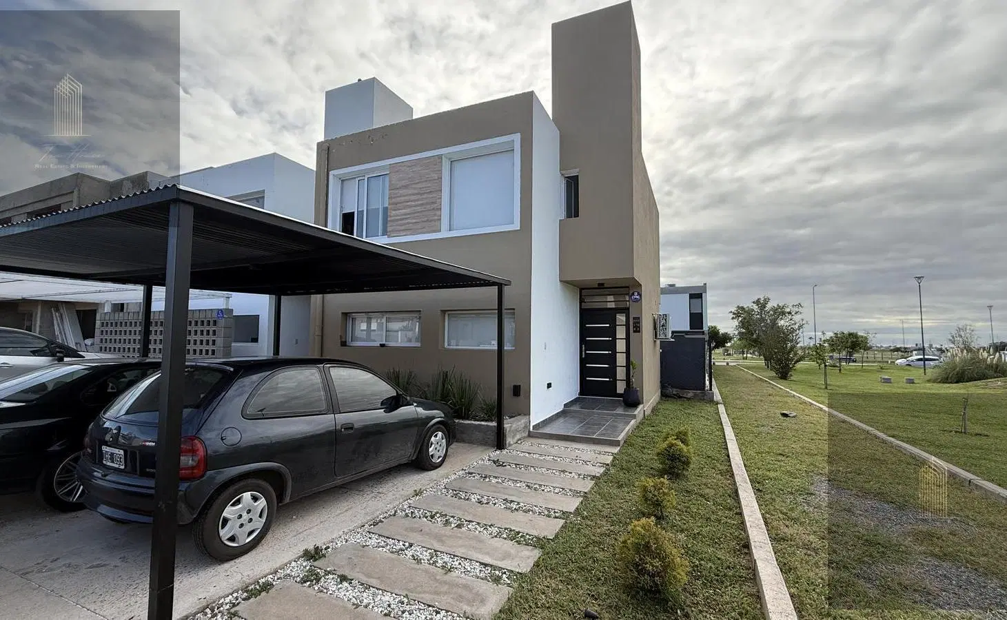 Duplex en Docta 3 dormitorios 216 metros de terreno. Escriturado 4
