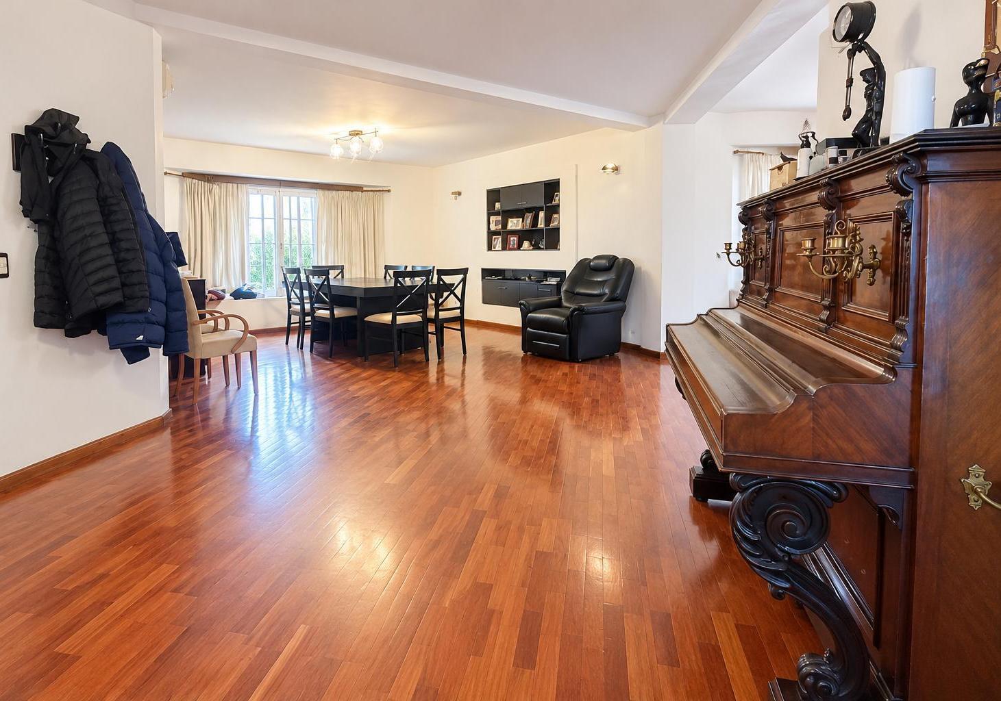 Foto de Casa en venta 4 dormitorios en zona Residencial Unquillo, imagen 3