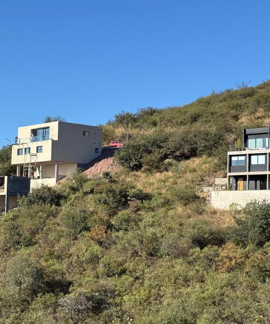 Foto de Terreno en Venta en Country La Deseada La Calera, imagen 2