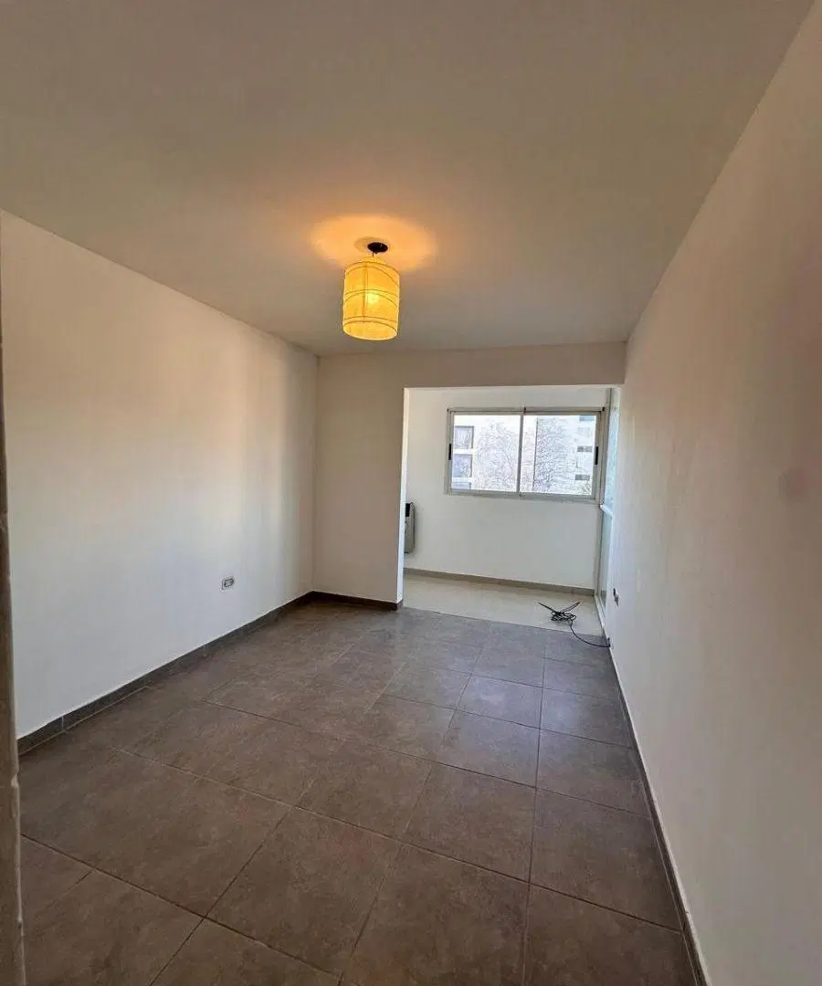 Alquiler - Excelente depto 2 dorm - Segundo piso por escalera 3