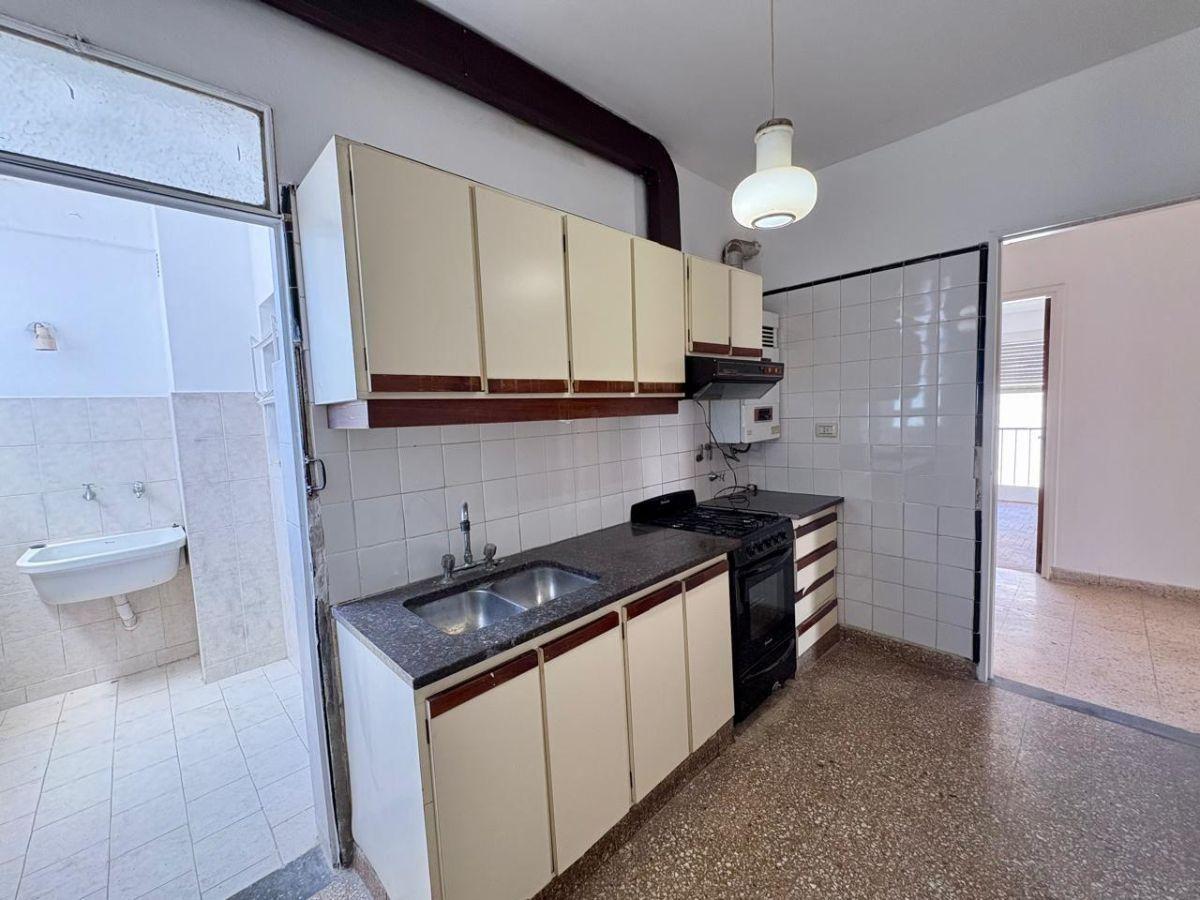 Foto de Depto - Venta - 4 dorm - Centro, imagen 2