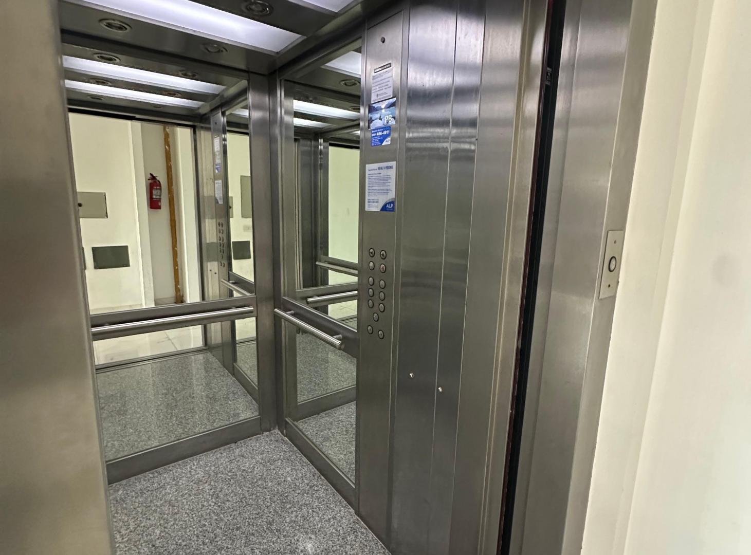 Foto de Alquiler Monoambiente sobre Avenida 38, imagen 2
