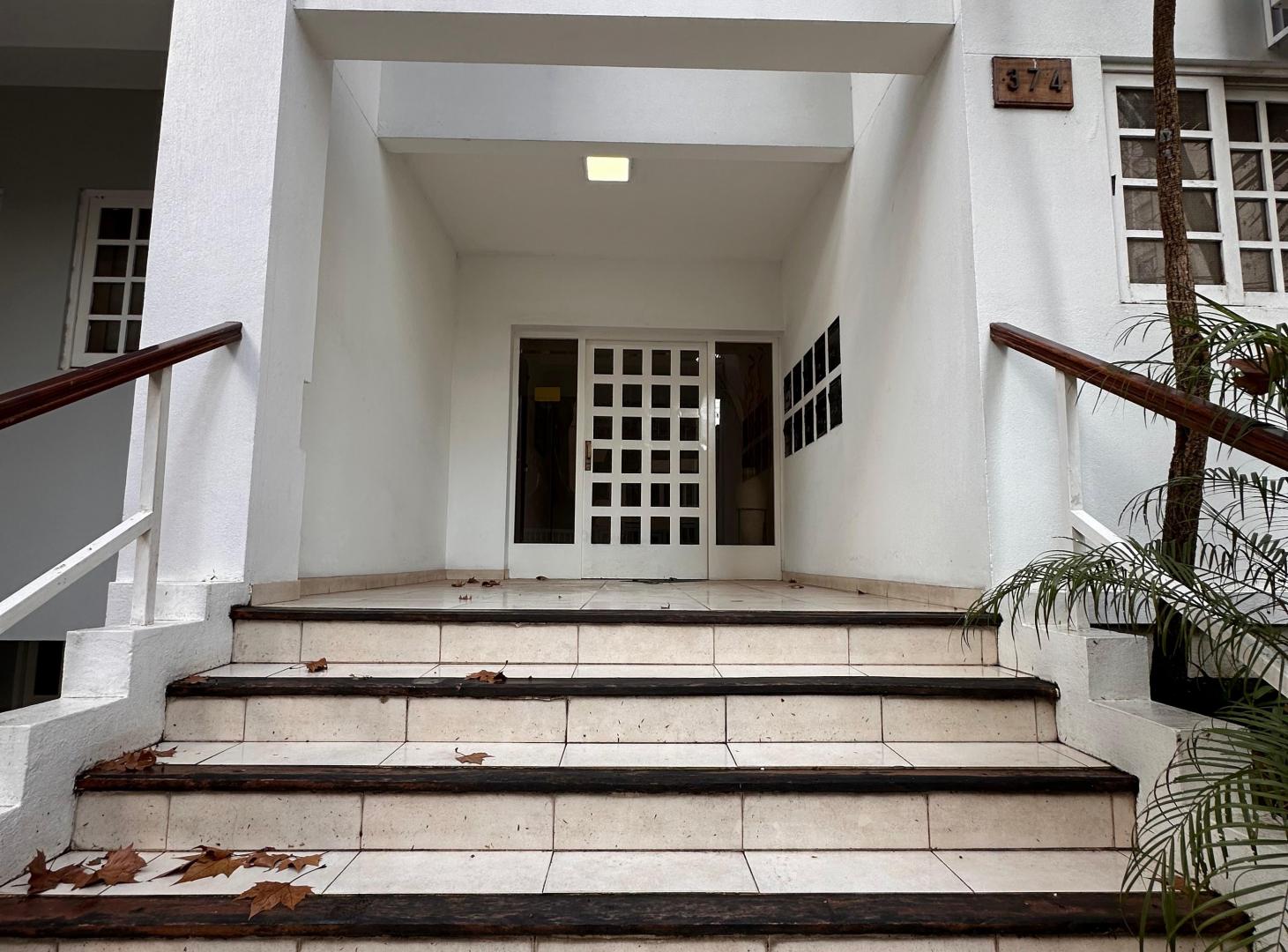 Foto de Alquiler Depto 1 dorm. Lavadero semicubierto, imagen 2