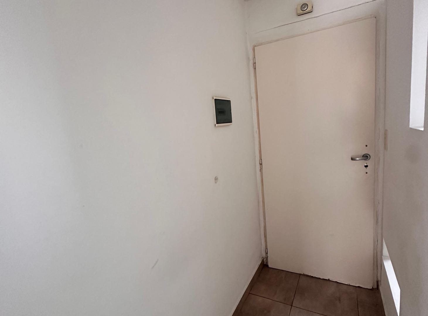 Foto de Monoambiente dividido con placard y balcon a metros de Plaza Yrigoyen, imagen 4