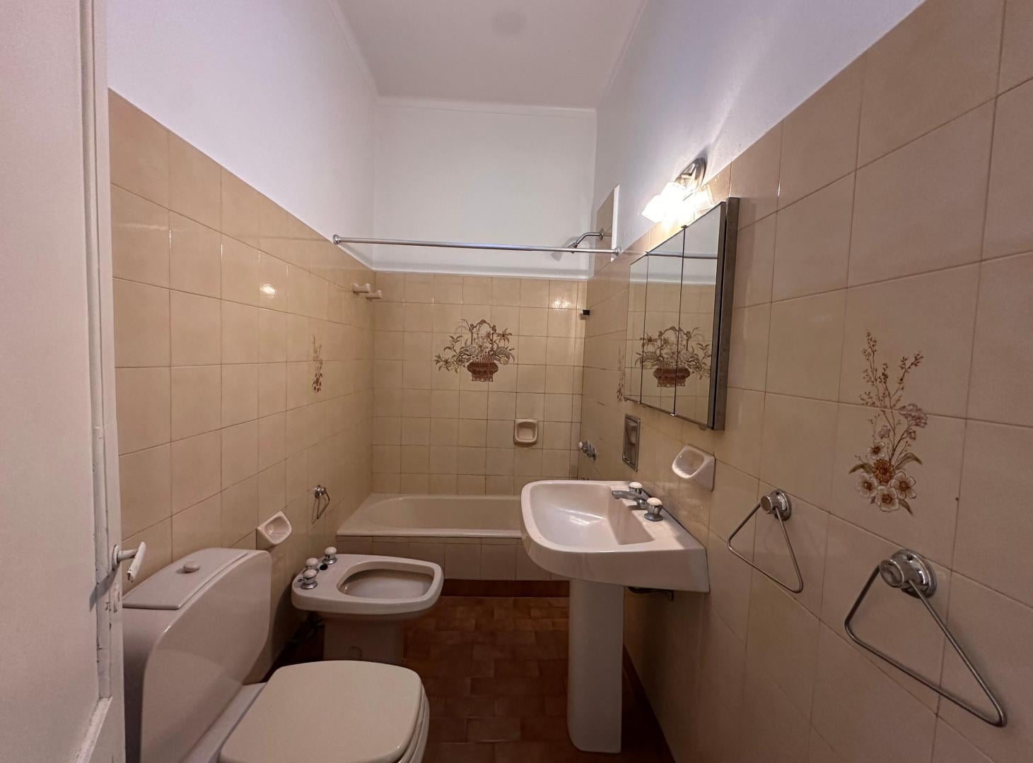 Foto de Tolosa - Casa 3 dorm - patio - parrilla - lavadero, imagen 4