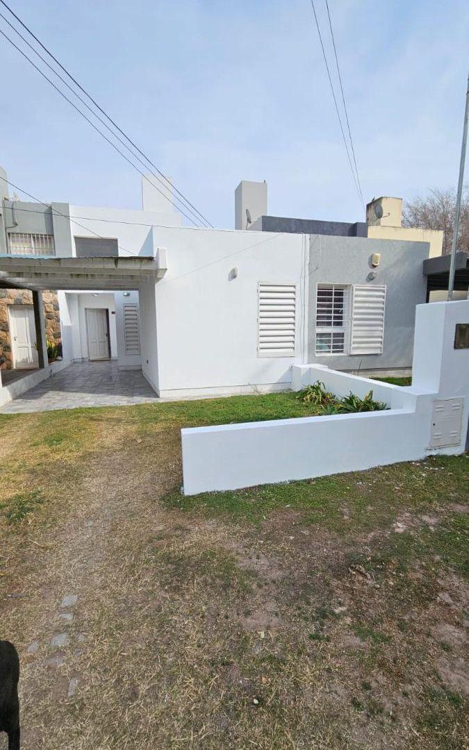 Foto de Casa en alquiler, barrio semi cerrado, MUY luminosa, imagen 5