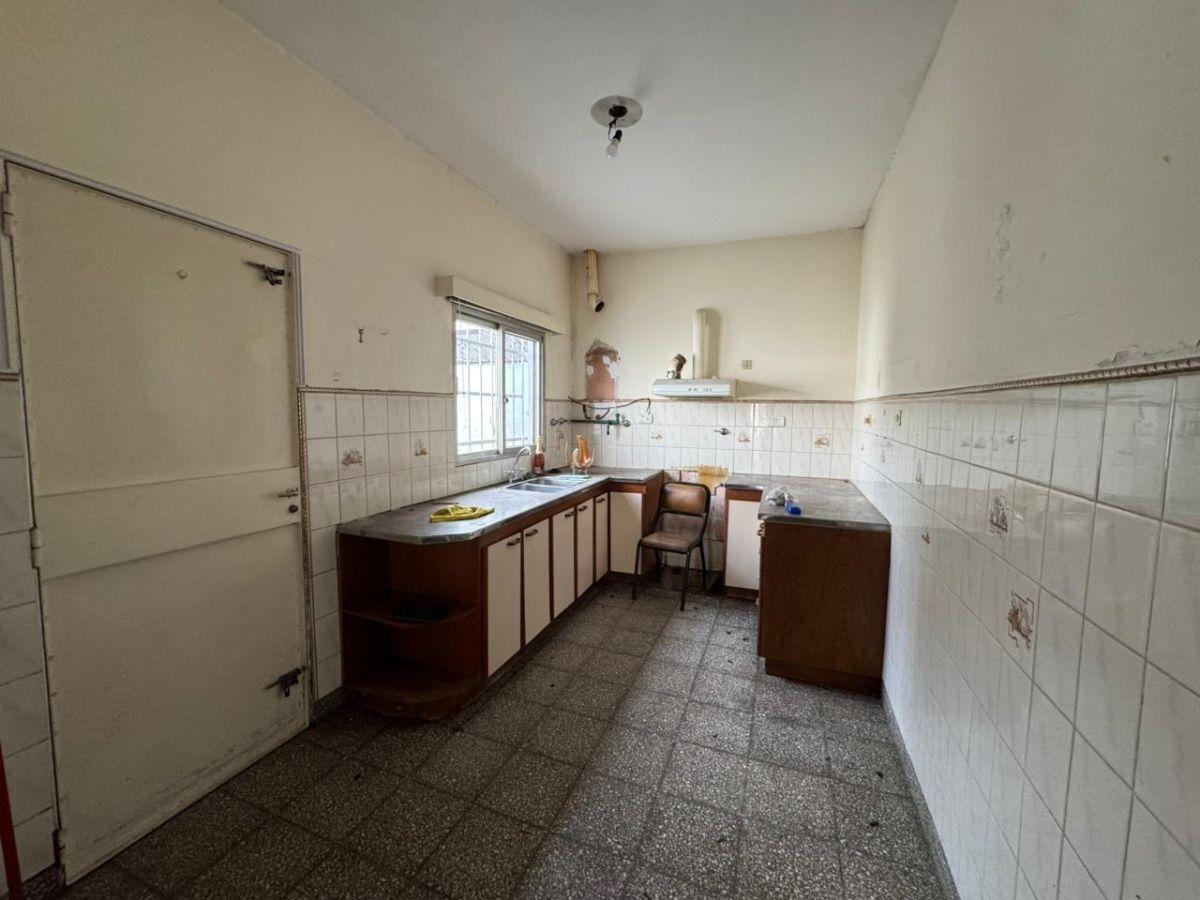 PH 2 ambientes c/patio- Quilmes Oeste, San Luis e/Blas Parera y V. Sarfield